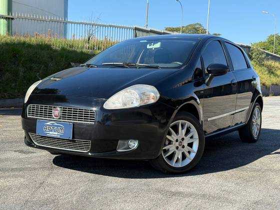 FIAT PUNTO 1.6 ESSENCE 16V FLEX 4P MANUAL FIAT PUNTO 1.6 ESSENCE 16V FLEX 4P MANUAL